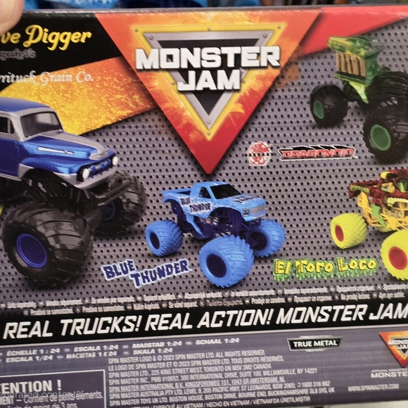 Monster Jam Grave Digger 2024 Series 22 1/24 Scale Currituck Grain - Picture 4 of 4